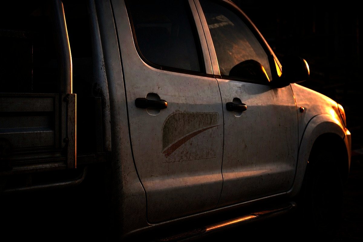 Tradie truck door with a logo but no way for customers to book on the spot